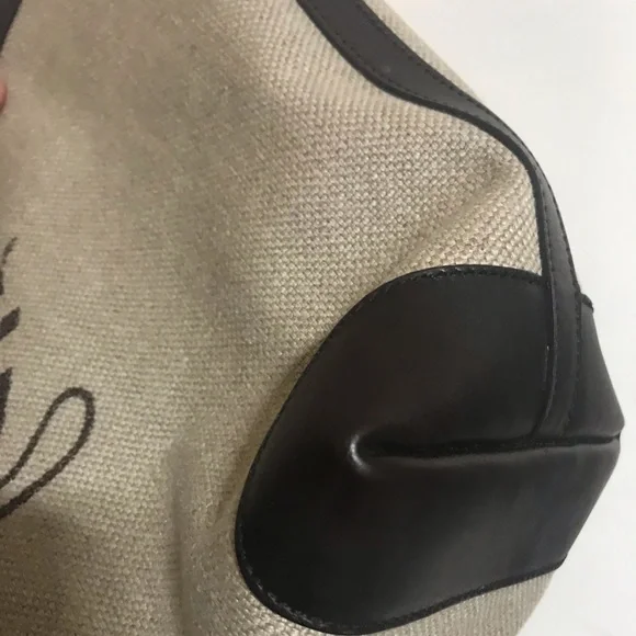 Hot Find! Gucci Signature Tote - Rare Collectable, Made in Italy, Like New - Picture 14 of 15